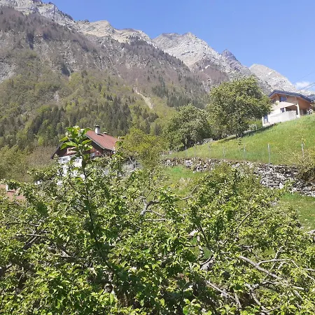 Gite Dans Hameau Ugine Exterior photo